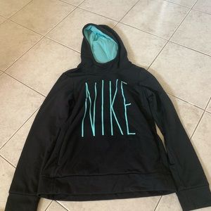 nike sweatshirt